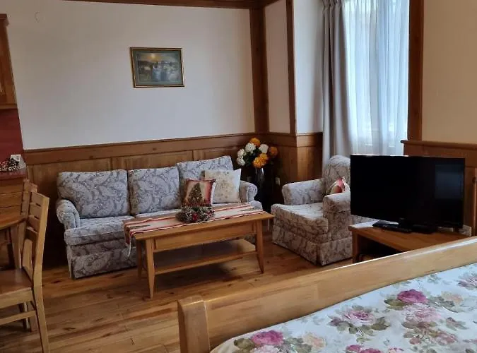 Pirin Golf Private *