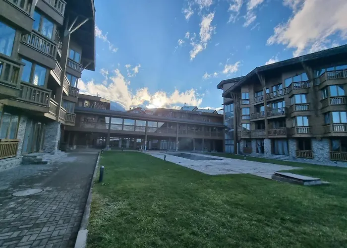 Pirin Golf Private *